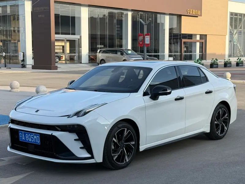 Lynk & Co 03, 2023