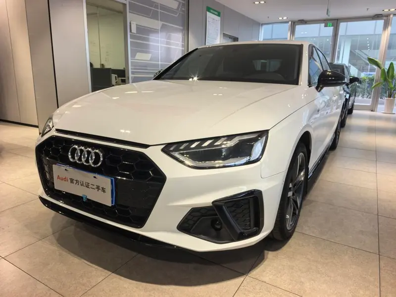 Audi A4L, 2022