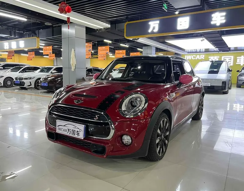 MINI MINI, 2015