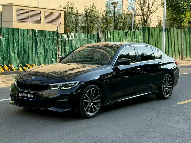 BMW 3-Series, 2021