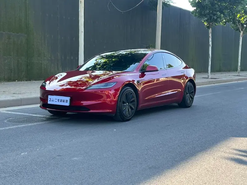 Tesla Model 3, 2023