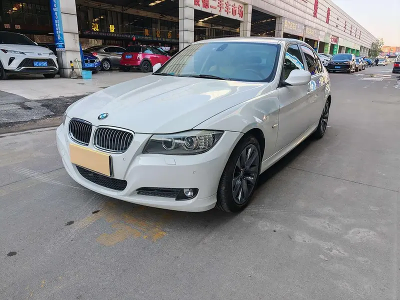 BMW 3-Series, 2011