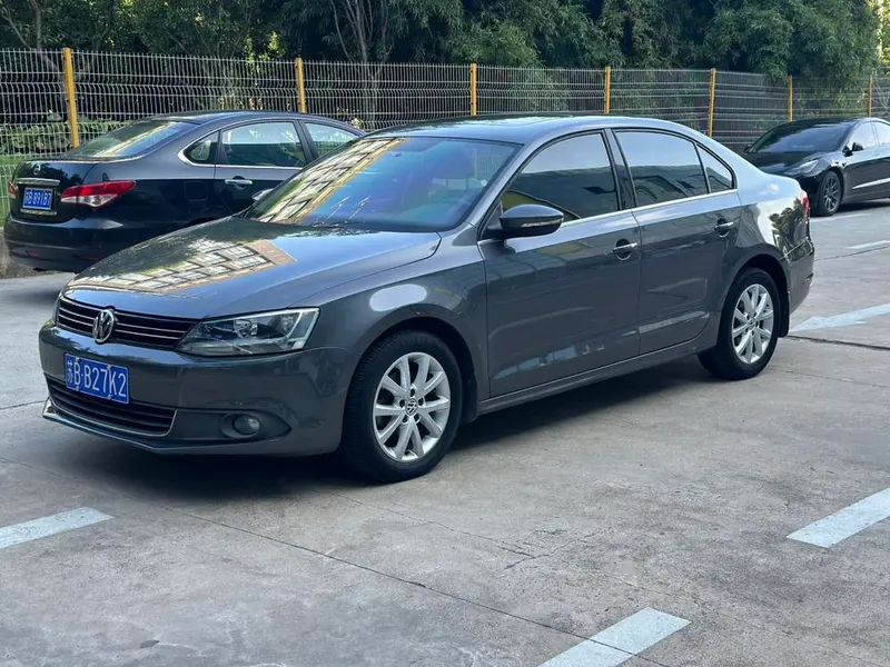 Volkswagen Sagitar, 2012