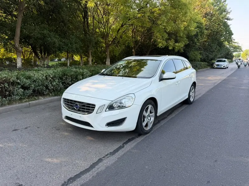 Volvo V60, 2013