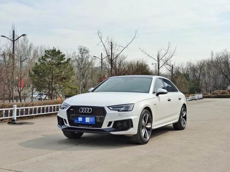 Audi A4L, 2018