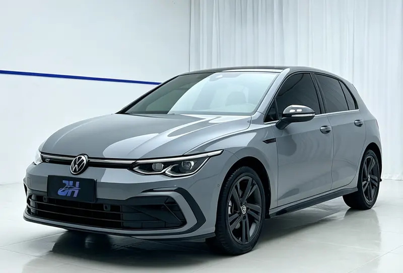 Volkswagen Golf, 2022