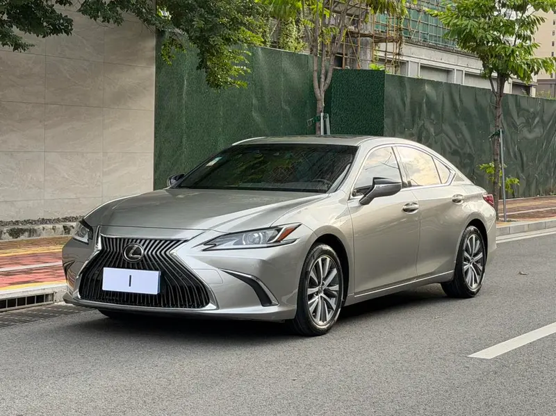 Lexus ES, 2018