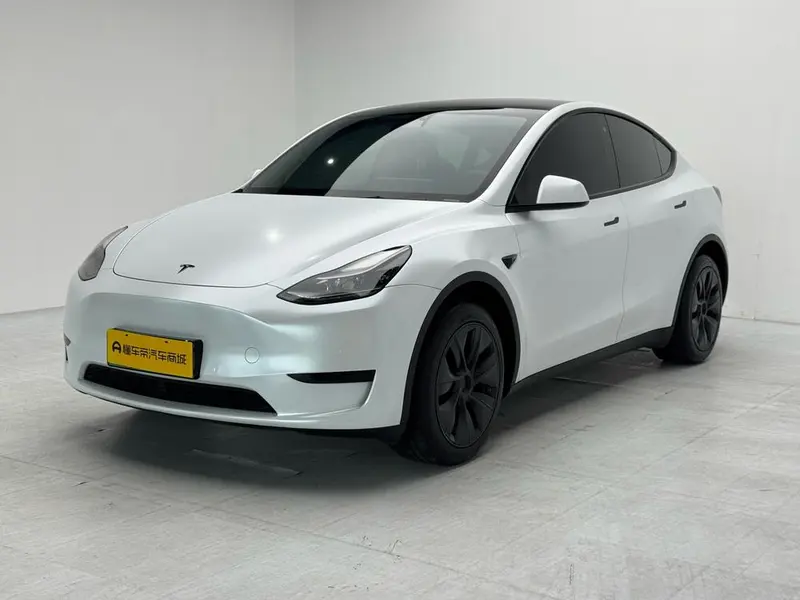 Tesla Model Y, 2023