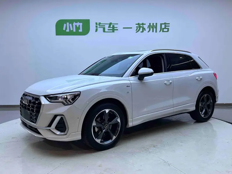 Audi Q3, 2022