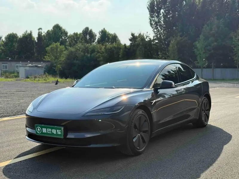 Tesla Model 3, 2023