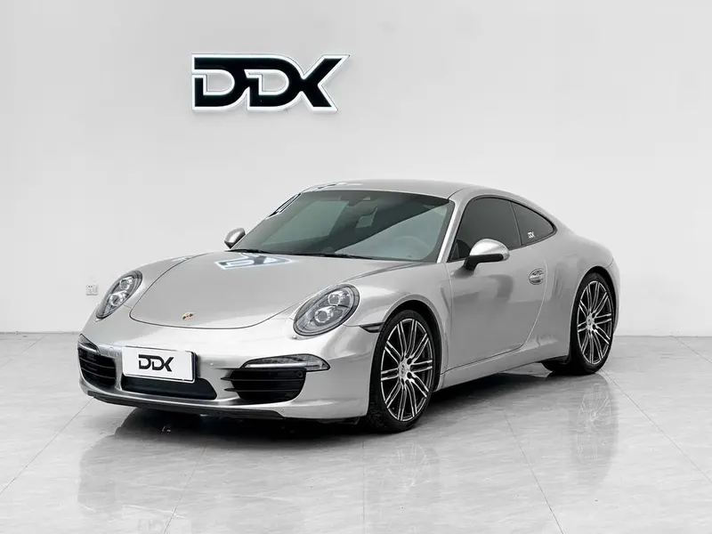 Porsche 911, 2015