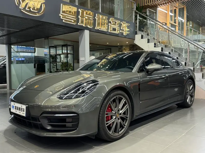 Porsche Panamera, 2022