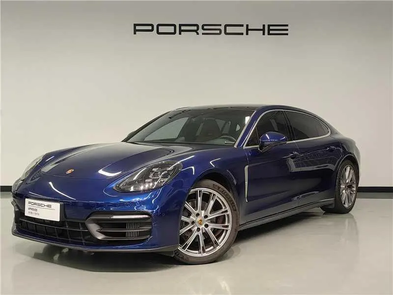 Porsche Panamera, 2023