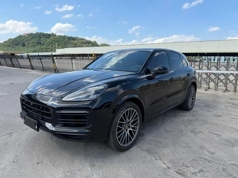 Porsche Cayenne, 2023