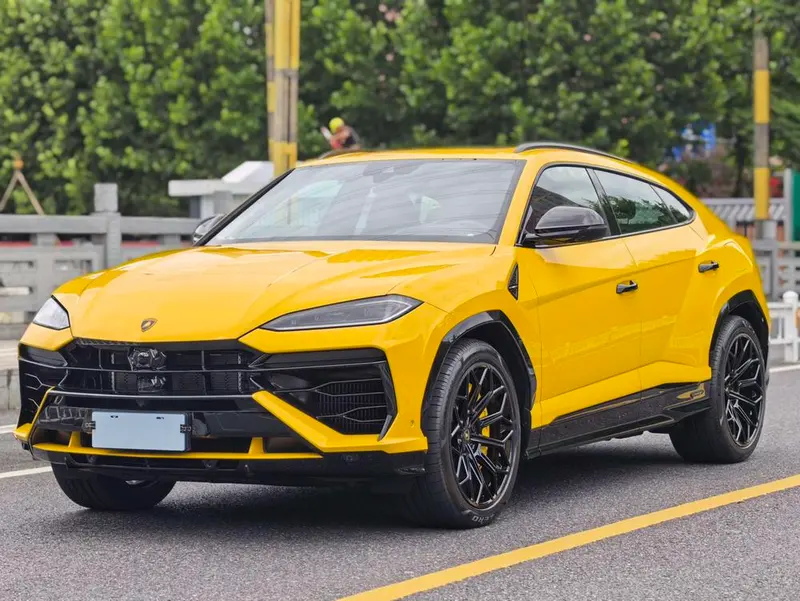 Lamborghini Urus SE, 2025
