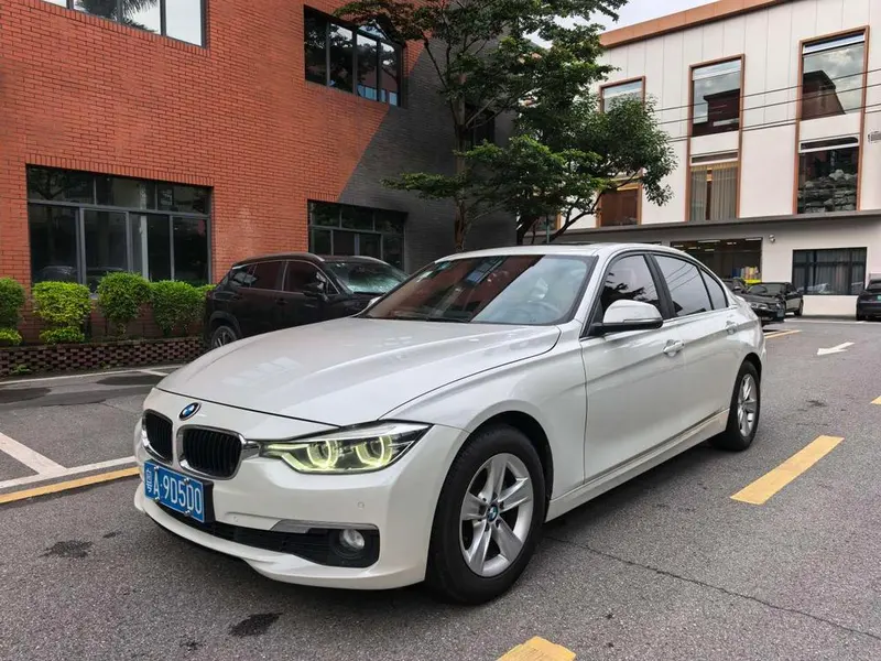 BMW 3-Series, 2016