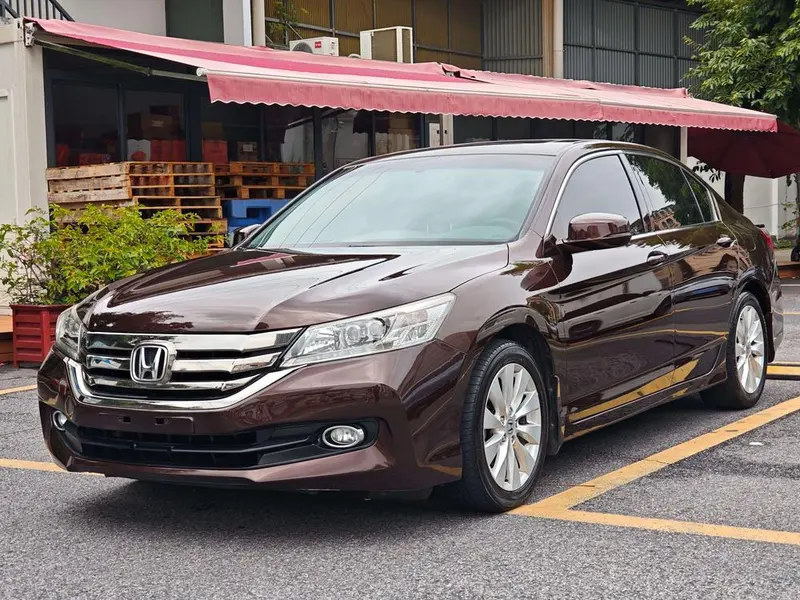 Honda Accord, 2015