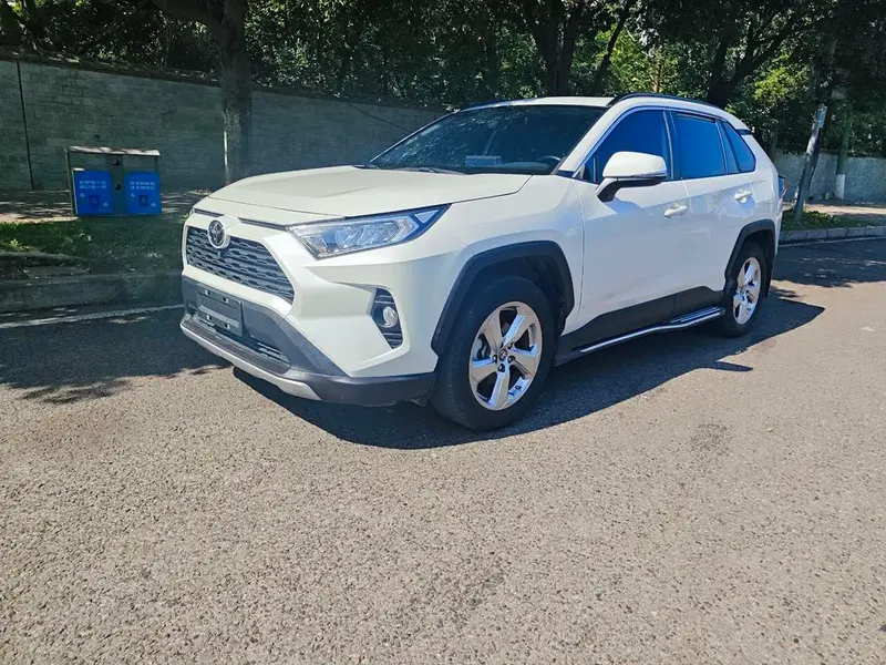 Toyota RAV4, 2021