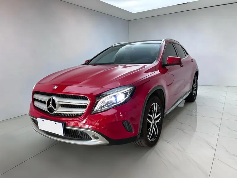 Mercedes-Benz GLA, 2016