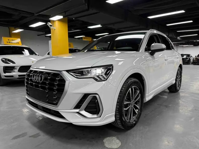 Audi Q3, 2021