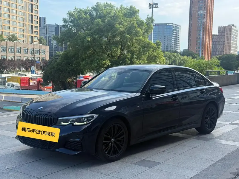 BMW 3-Series, 2021