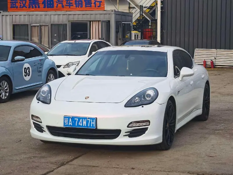 Porsche Panamera, 2013
