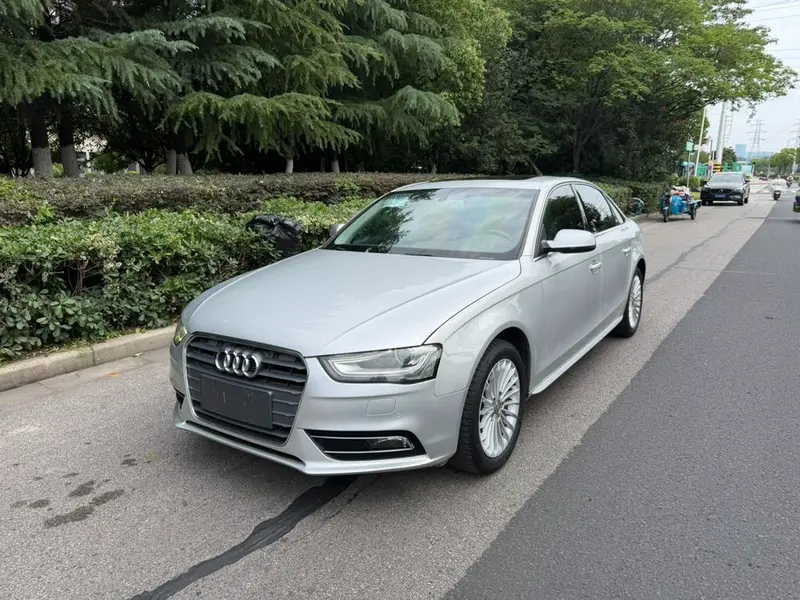 Audi A4L, 2015