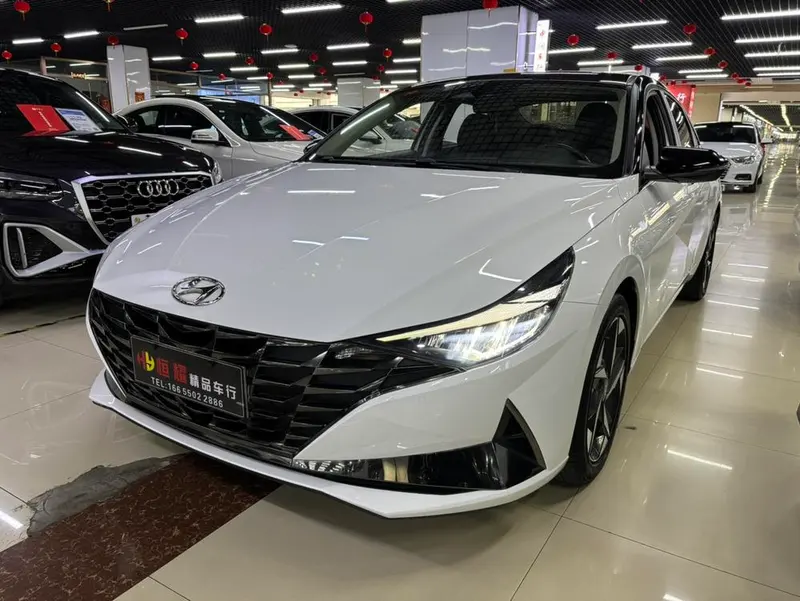Hyundai Elantra, 2021