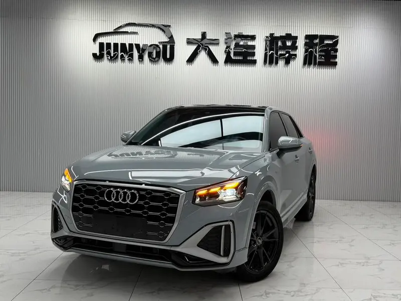 Audi Q2L, 2022