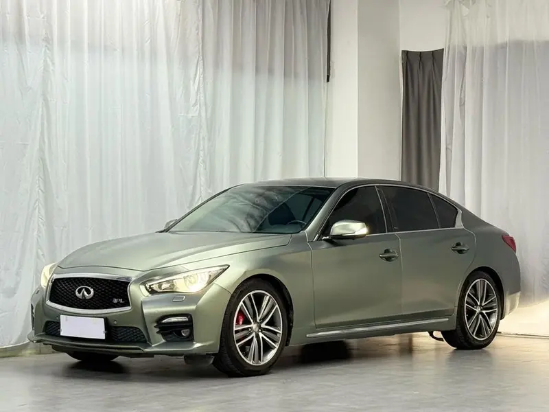 Infiniti Q50L, 2015
