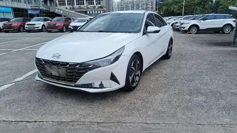 Hyundai Elantra, 2021