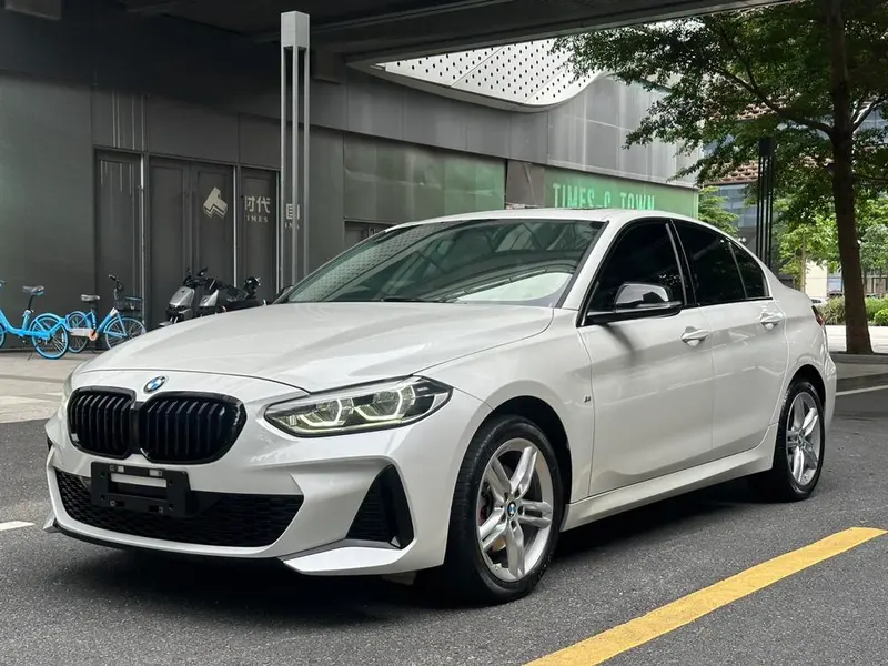 BMW 1-Series, 2021
