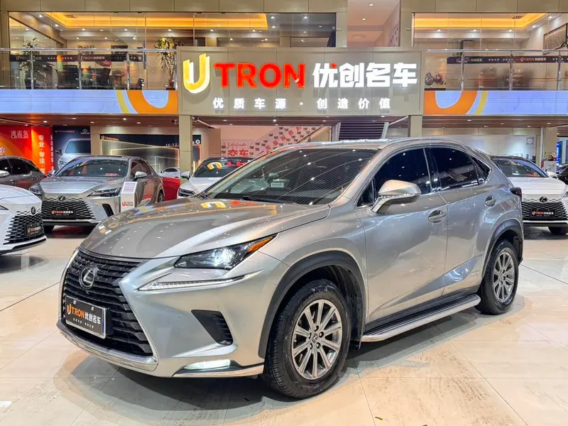 Lexus NX, 2020