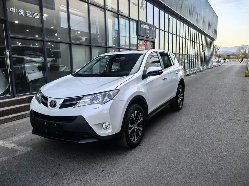 Toyota RAV4, 2013