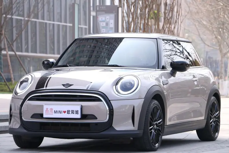 MINI MINI, 2022