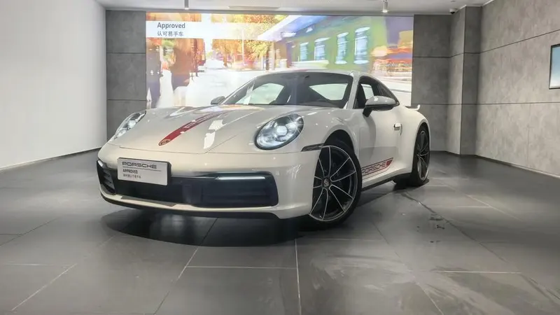 Porsche 911, 2023