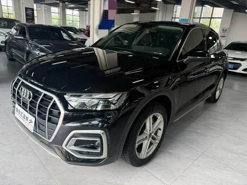 Audi Q5L, 2022