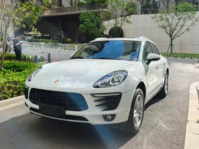 Porsche Macan, 2016