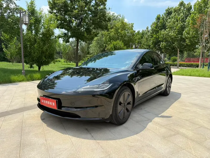 Tesla Model 3, 2023