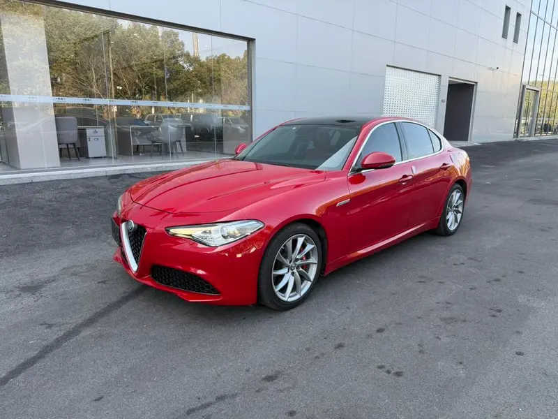 Alfa Romeo Giulia, 2017