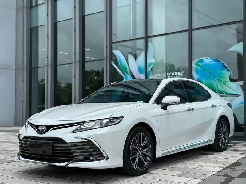 Toyota Camry, 2023