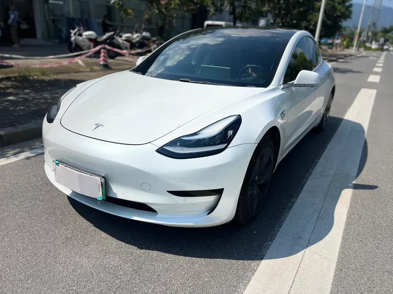 Tesla Model 3, 2020