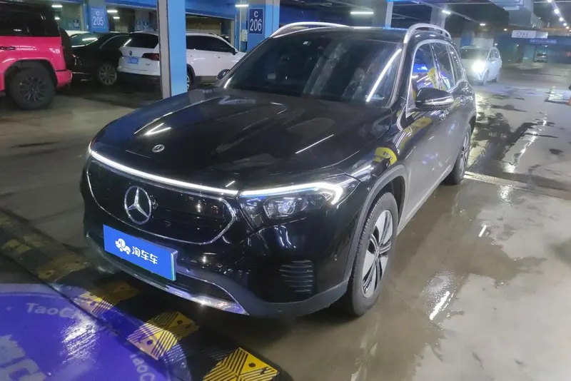 Mercedes-Benz EQB, 2022