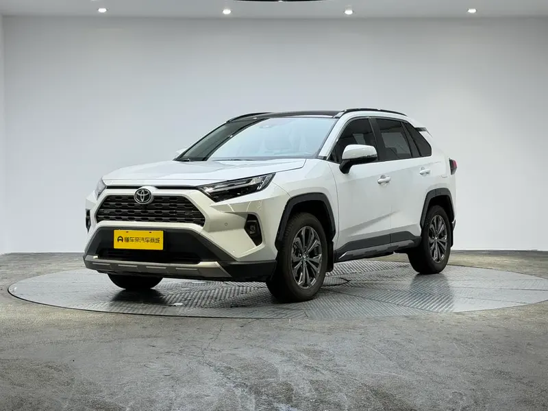 Toyota RAV4, 2024