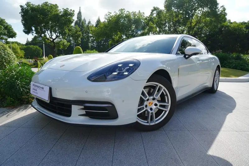 Porsche Panamera, 2017