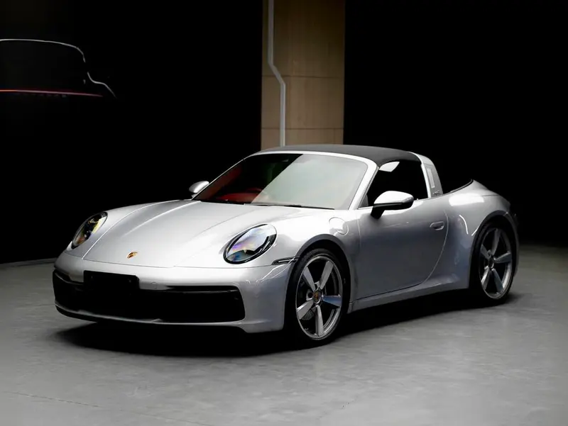 Porsche 911, 2023