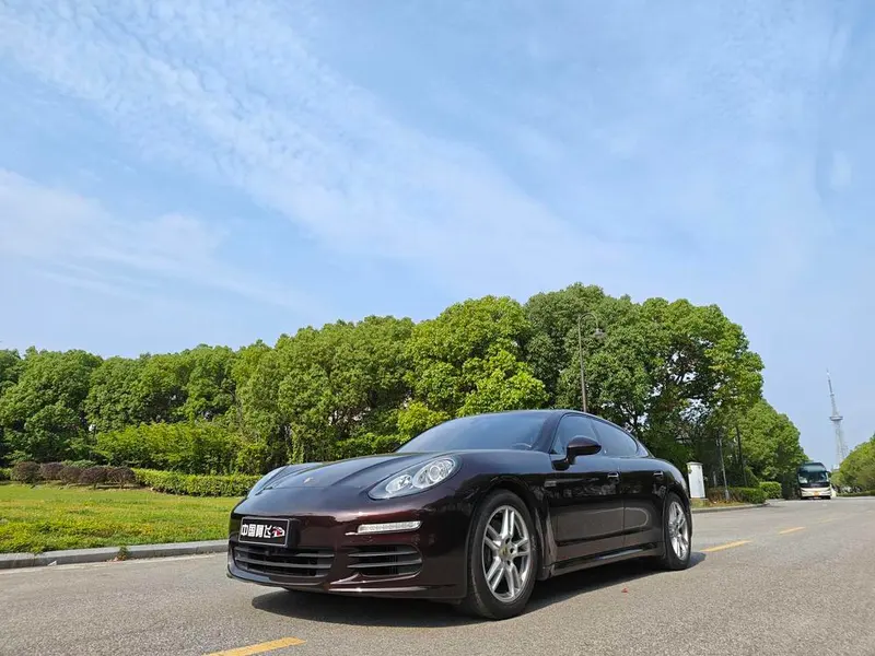 Porsche Panamera, 2014