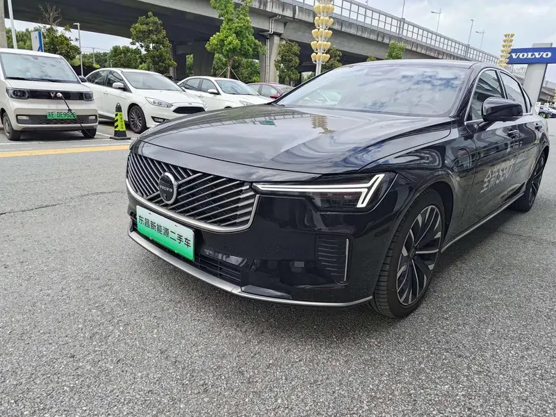 Volvo S90 PHEV, 2026