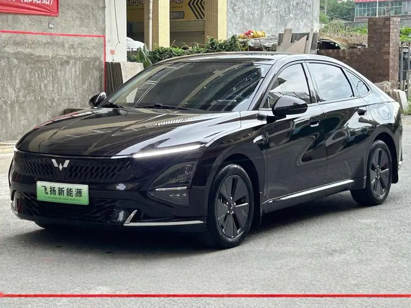 Wuling Starlight PHEV, 2023