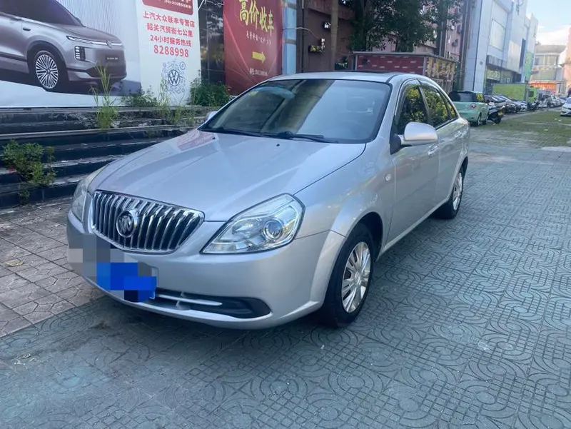 Buick Excelle, 2013